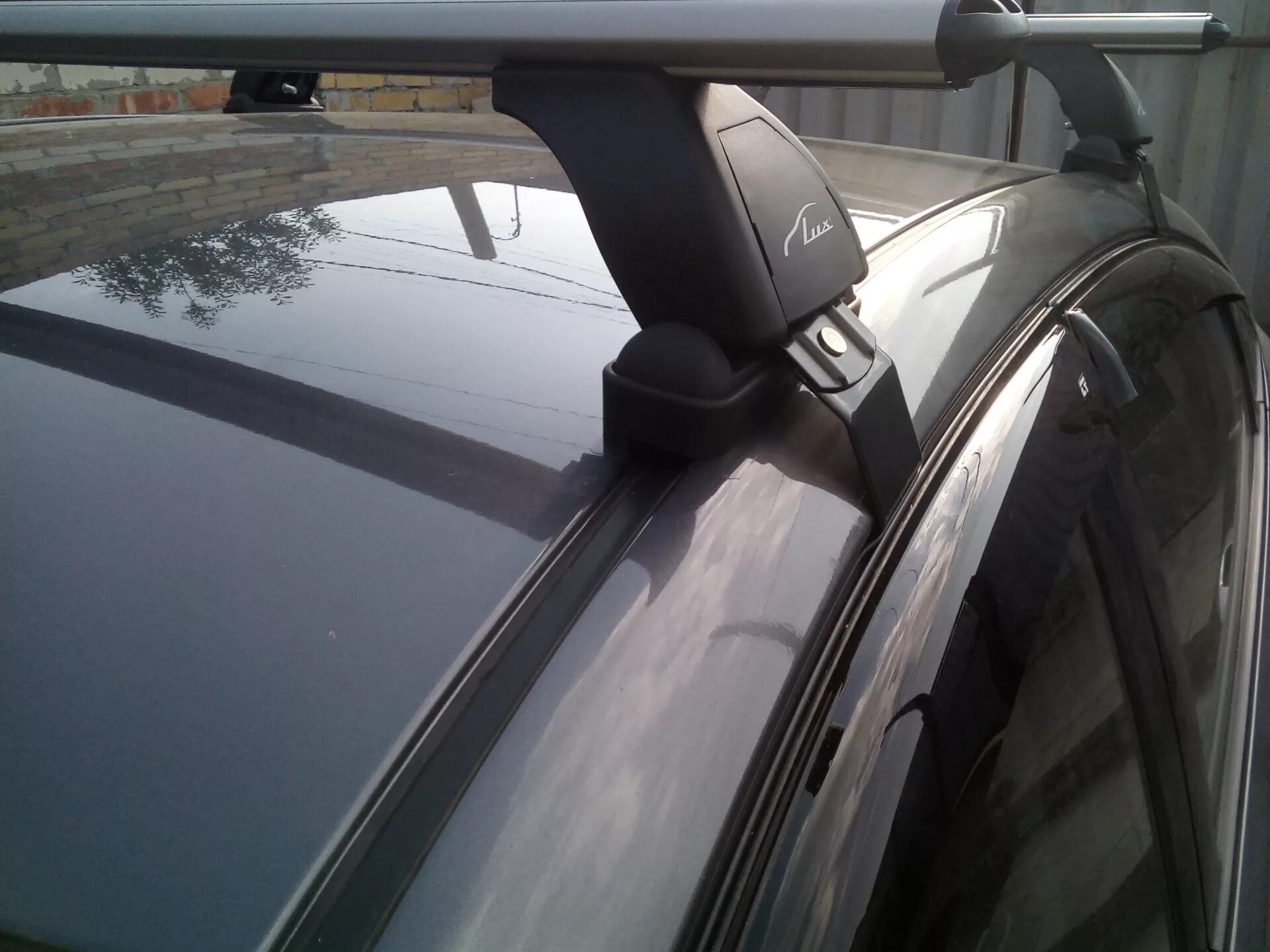 Где установить багажник. Багажник lux 842839. багажник lux volvo c30. багажник lux prius xw50. багажник lux на cr-v 2.