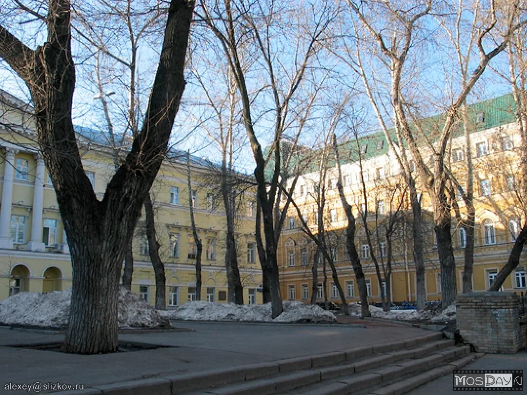 Мглу заминировали. Мглу остоженка. мглу остоженка д. 38,. мглу остоженка 38 внутри. мглу здание.