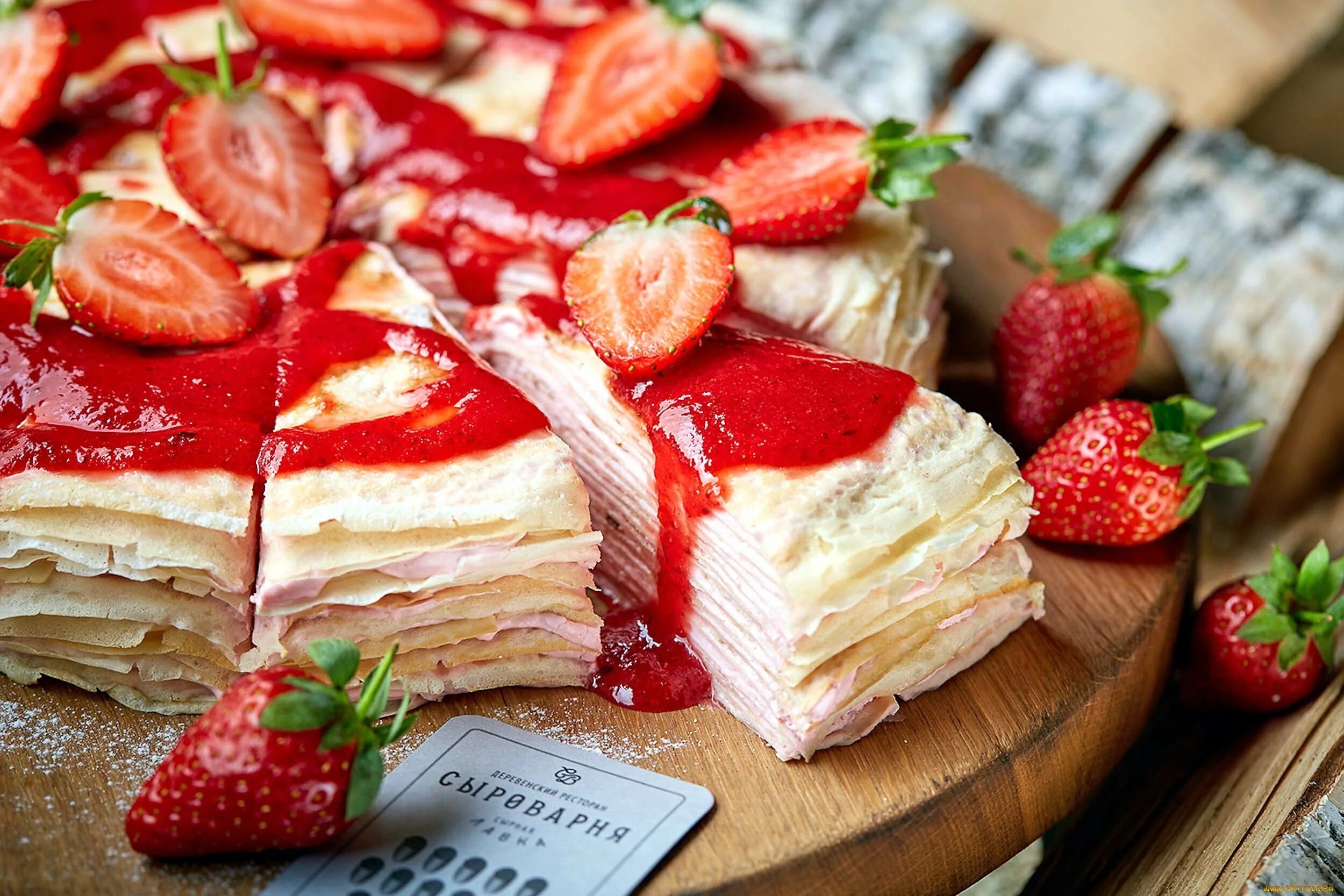 торт из блинов. как украсить блинный торт. блинный торт декор. как украсить блинный торт. блинный торт новгородхлеб.