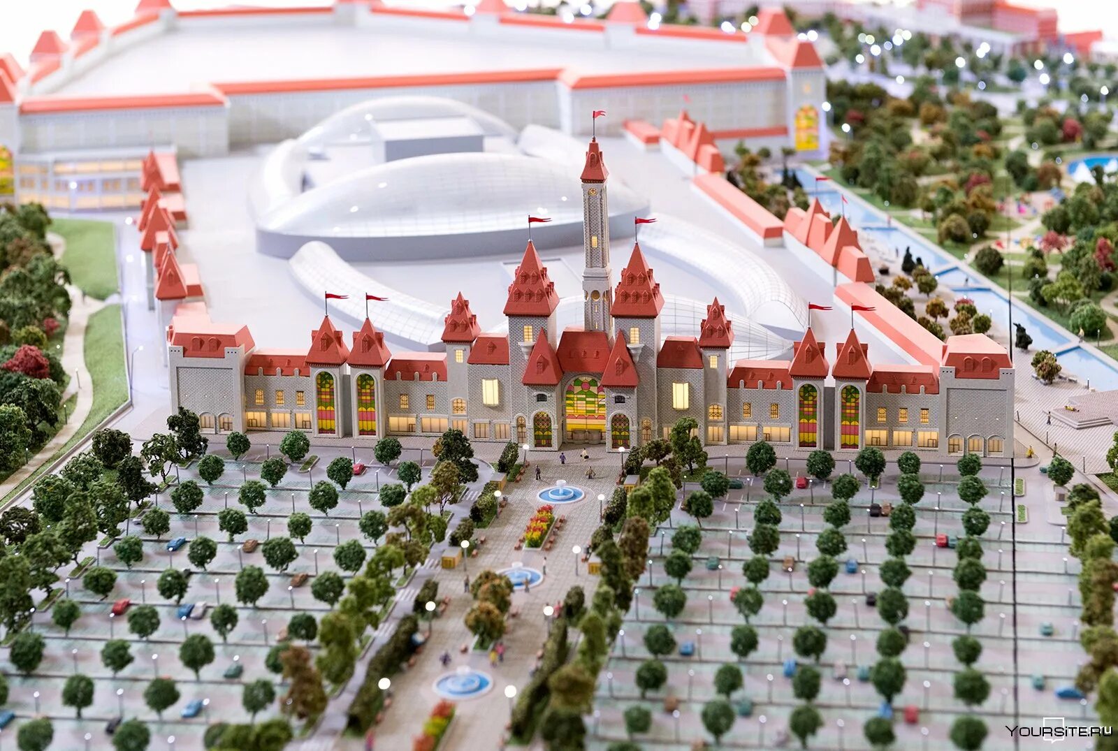 Парк аттракционов в москве в нагатинской пойме. Диснейленд в москве остров мечты. Парк технопарк остров мечты. Технопарк мечты. Парк технопарк остров мечты.