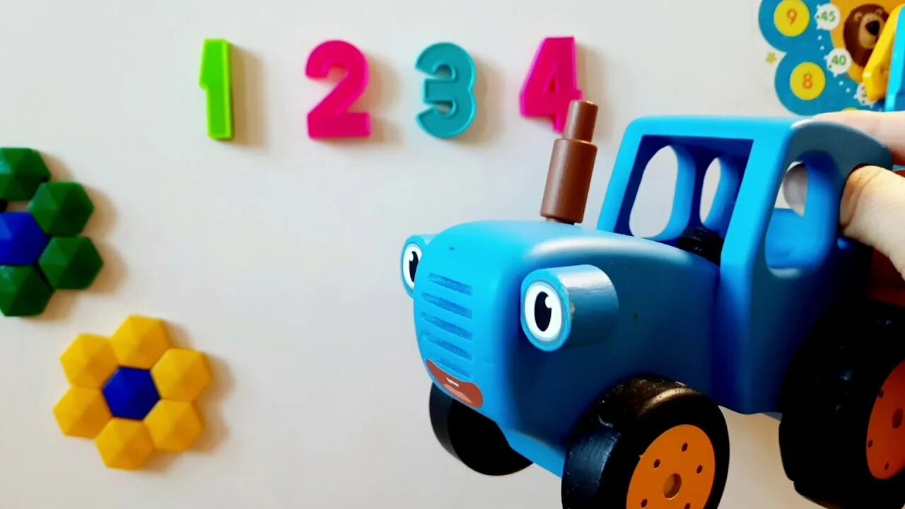 Синий трактор учит. Синий трактор цифры для малышей. Трактор с цифрой. Синий трактор Учим цифры. Синий трактор цифра трактор 5.
