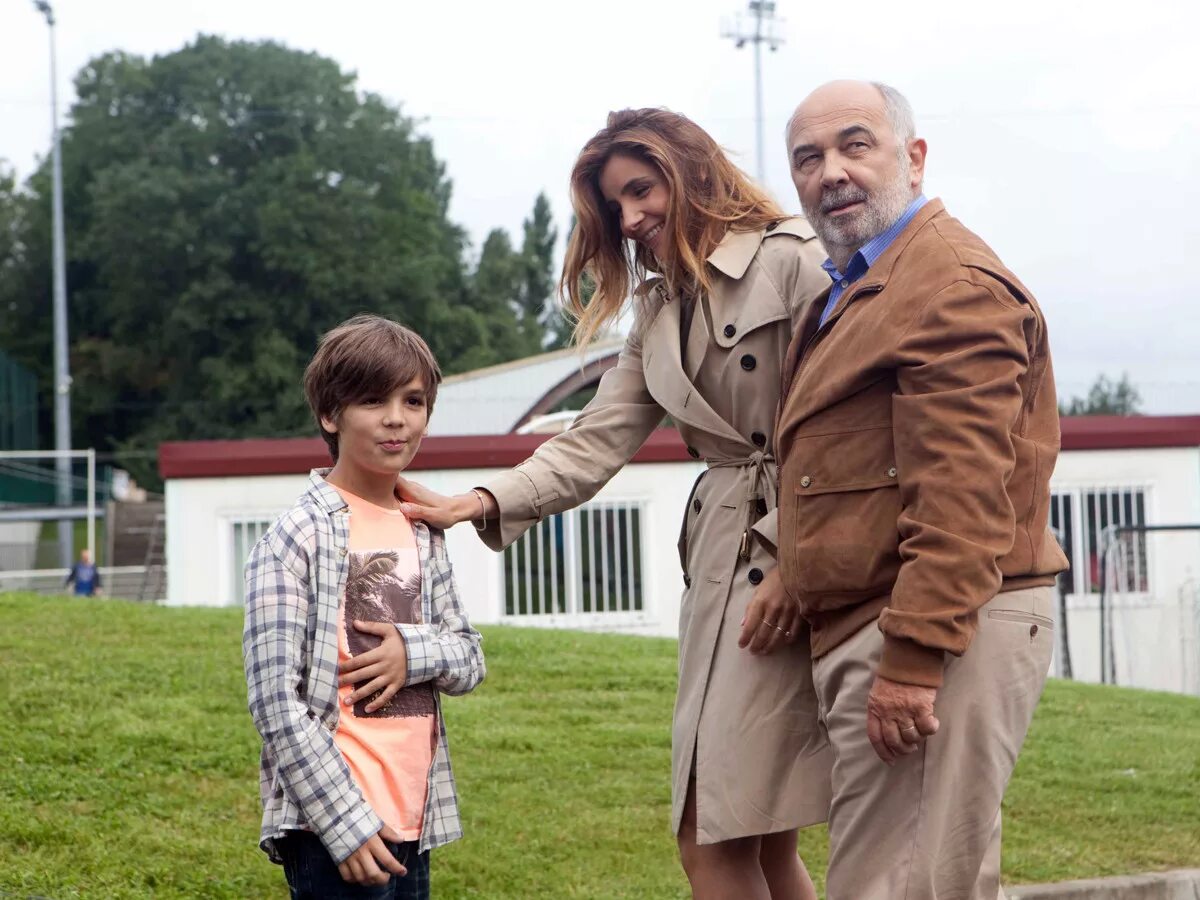 Нянька французская комедия. Фильм супернянь 1. Нянька французская комедия. Филипп лашо и алис давид. Superнянь 2.