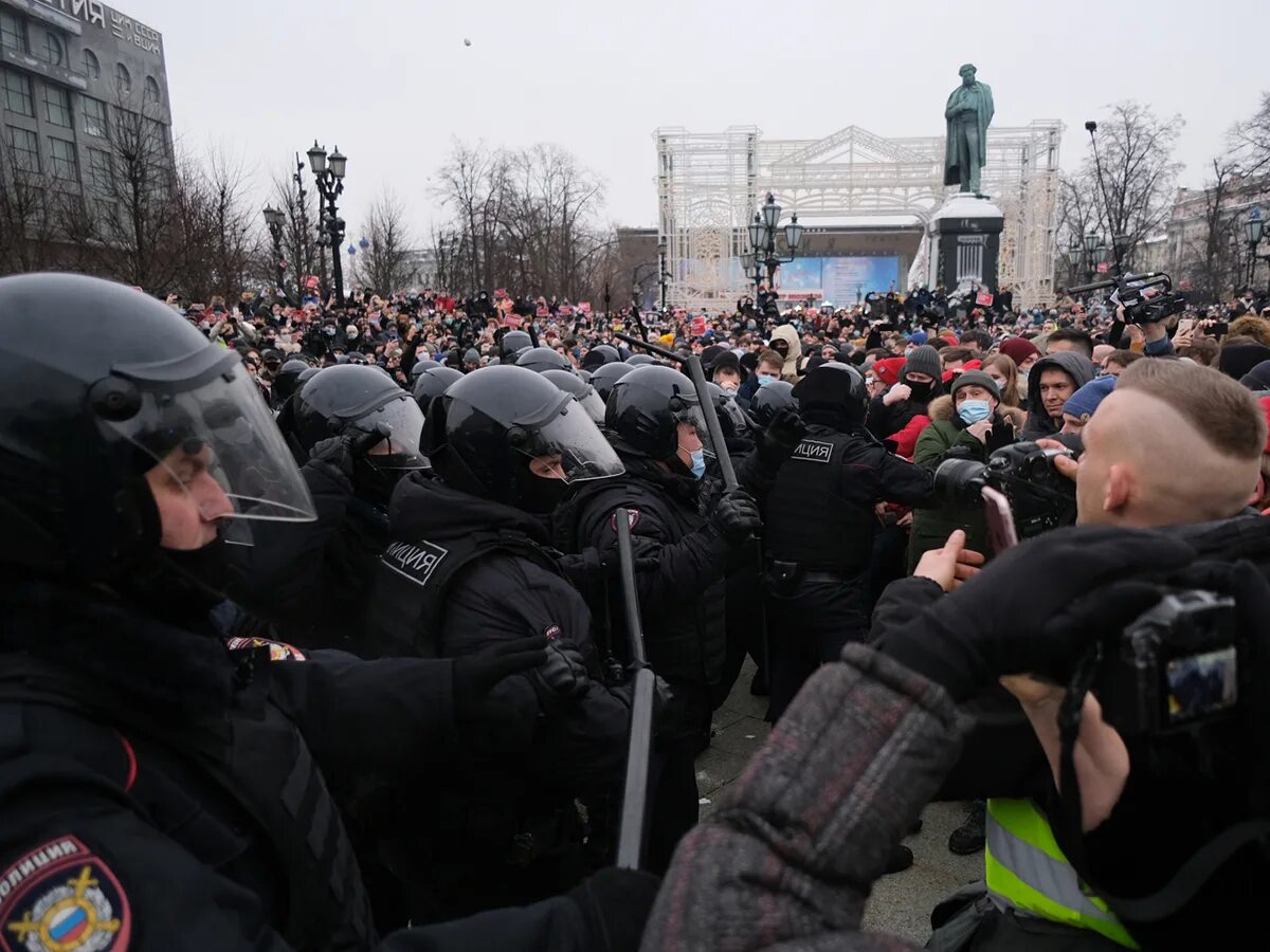 Проблем митинг. Митинг 23 января 2021 Москва. Митинг за Навального в Москве 2021. Протесты в Москве 2021. Протесты Навальный 2021.