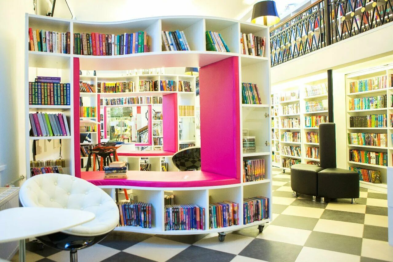 библиотечные пластиковые выставочные витрины.