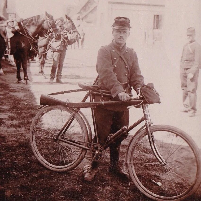 Армейский велосипед первая мировая. Армейский велосипед первая мировая. Самокатчики вермахта. Армейский велосипед первая мировая. Велосипедные войска.