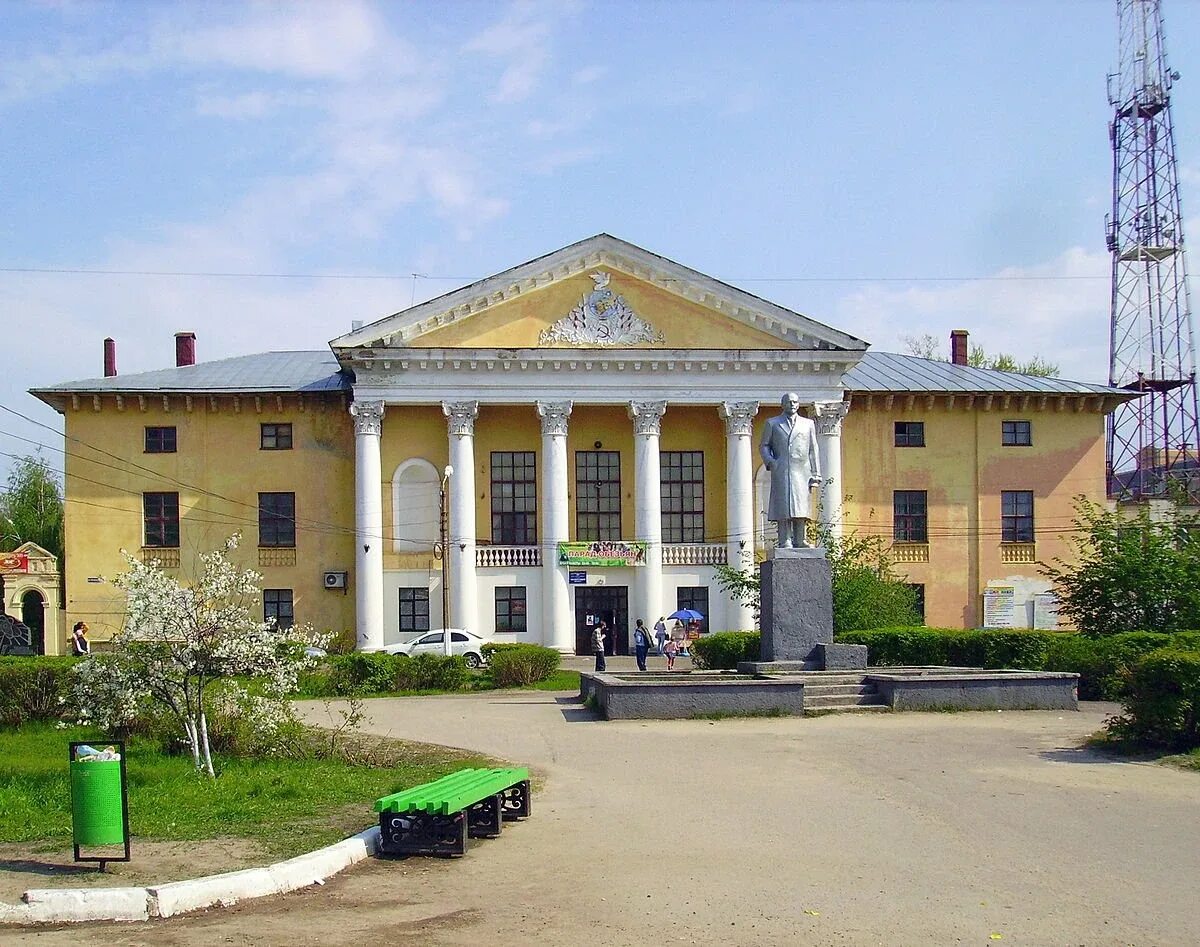 Бор достопримечательности. Бор (нижегородская область). дк теплоход город бор. бор город нижегородская. г бор нижегородской области площадь.
