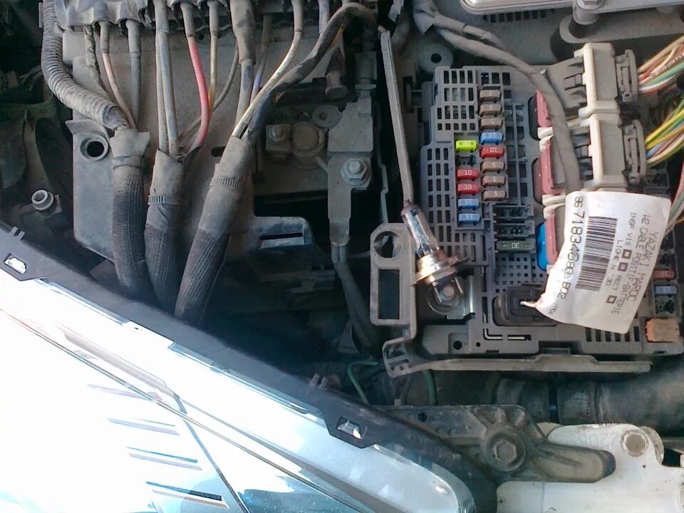 Замена всех предохранителей и "сюрприз" - Peugeot 307, 1,6 л, 2001 года электрон