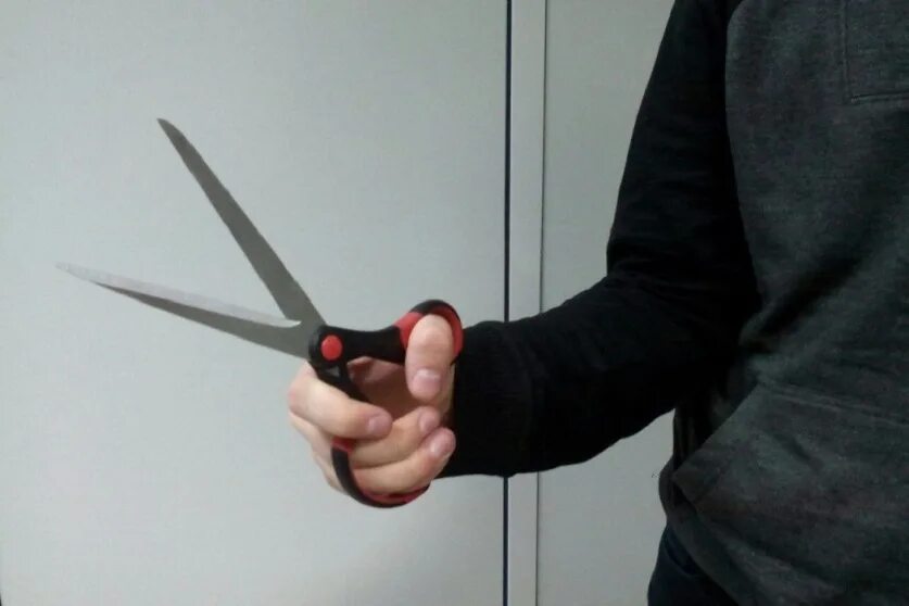 Рука жест когти. Человек с вытянутой рукой вперёд. Попытка суицида нож убила. Рука нападает. Тень силуэт с ножом.