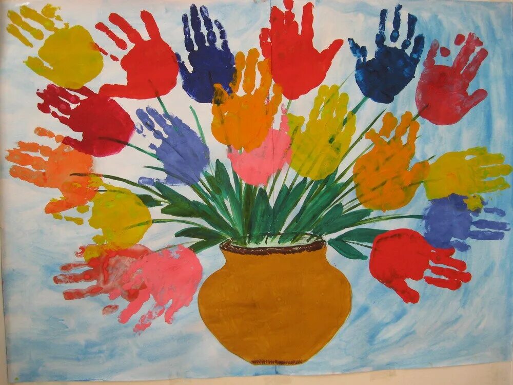 Рисование цветов в детском саду. Коллективное рисование с детьми. Коллективное рисование в детском саду. Рисование ладошками для детей. Коллективная поделка с детьми.
