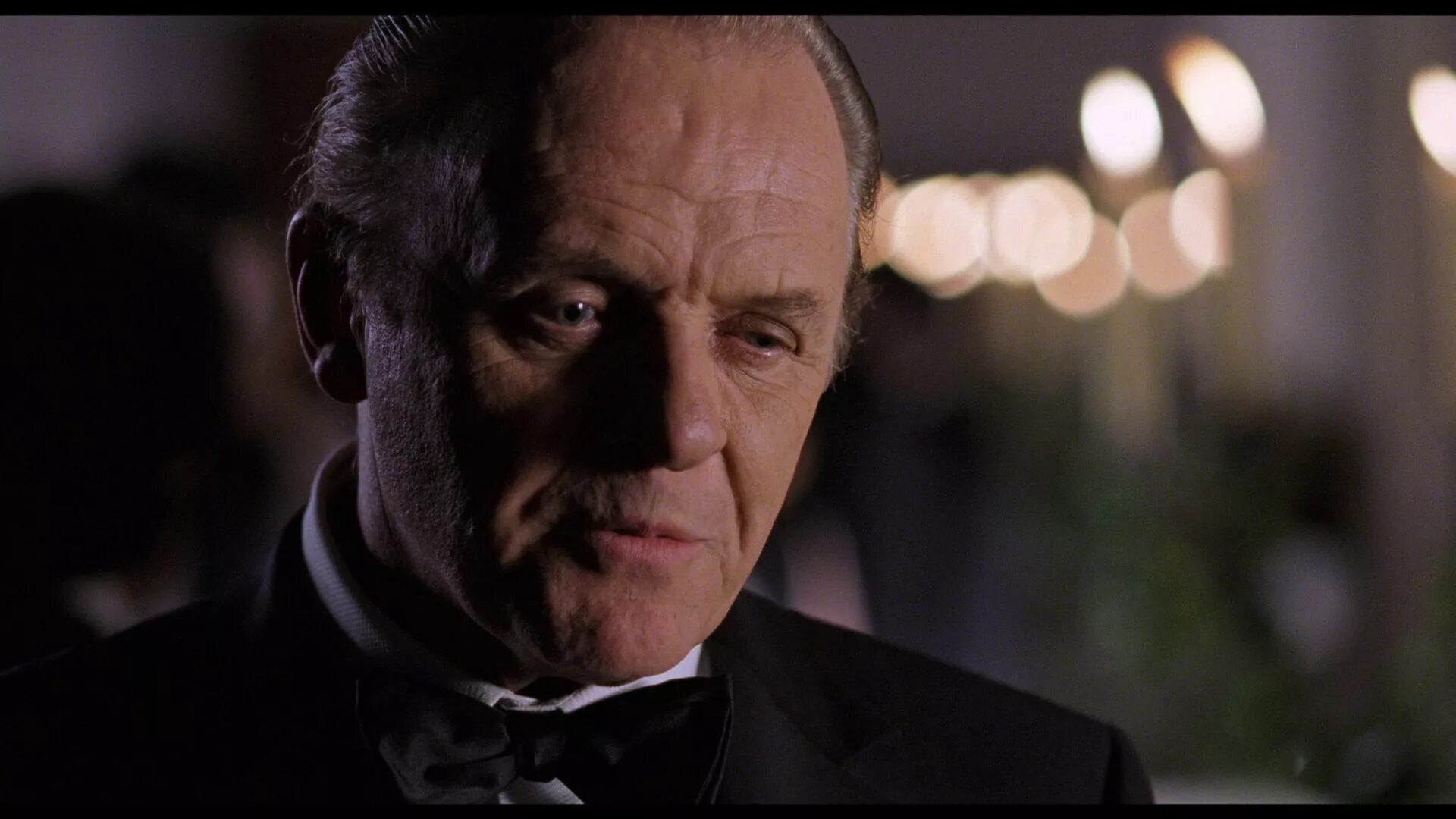 A. Ганнибал лектор хопкинс. Tell me what you think. I love you. Tell me what you think.