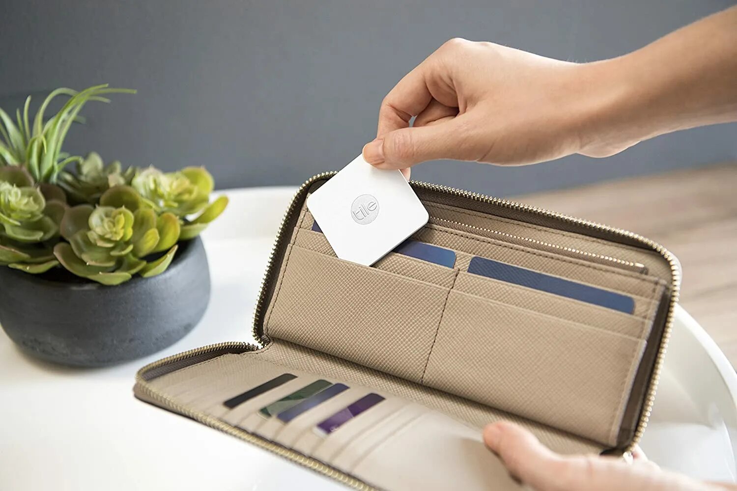 Аналог wallet. Кошелёк тг. electronic wallet. leffot wallet. kerpl wallet.