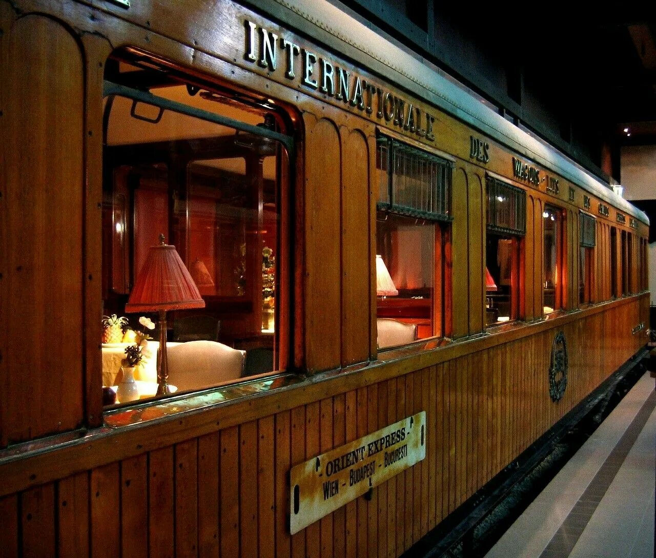 Old express. Orient express train 1930. Old express. Восточный экспресс 1883 заброшенный. The orient express ("восточный экспресс").