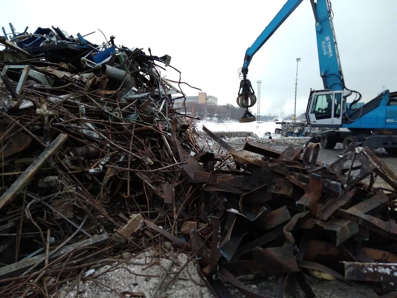 Лом нн. Лом-нн, нижний новгород. Металлоприем нижний новгород. Черный лом. Металлолом реклама.