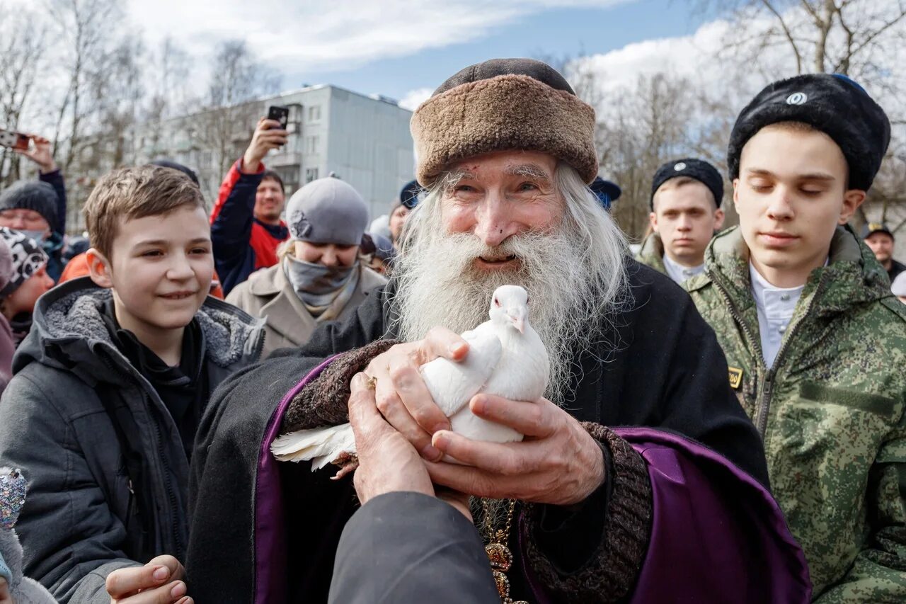 Благовещение в 2024 году у православных россии. Православные. Религиозные праздники. Картинки с сегодняшним православным праздником. Религиозные праздники в 2023.