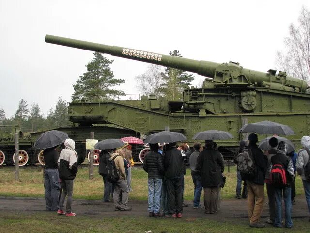 Б 37 пушка. Калибр 406 мм. 406-Мм морская пушка б-37. РЖЕВСКИЙ полигон 406 мм пушка. Орудие 406 мм на Ржевском полигоне.