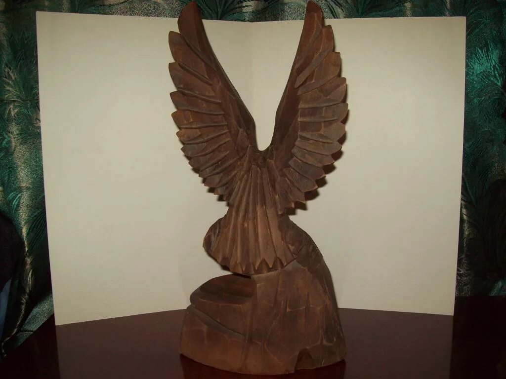 Орел из дерева. Статуэтка орла из дерева СССР. Скульптура орла из дерева. Орел из дерева СССР.