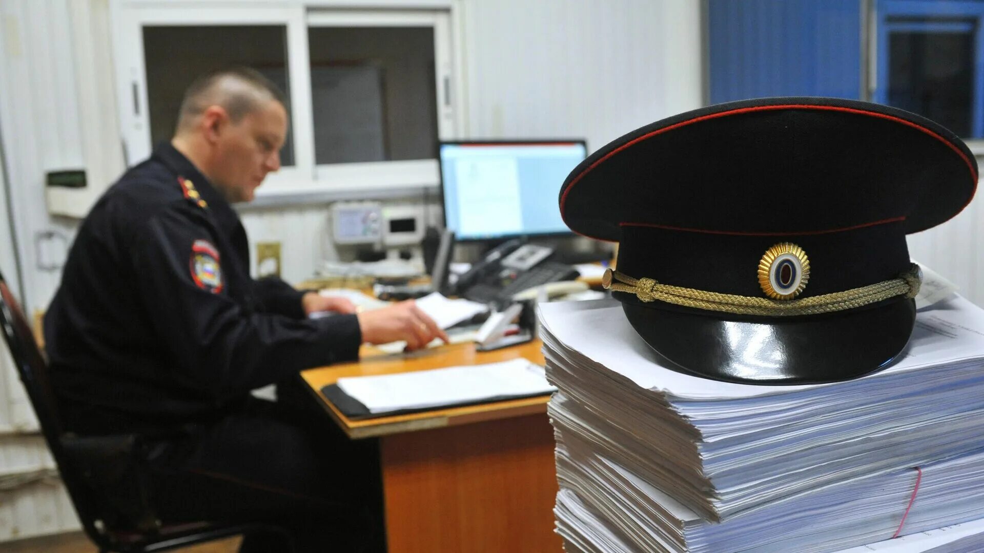 Проверка бывших сотрудников полиции. Следователь полиции. суд гибдд. полиция в деле. полицейское дело.