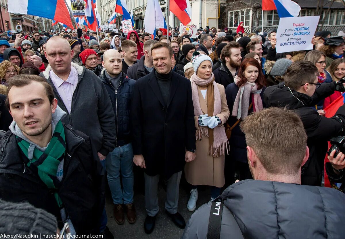 Памяти алексея навального россияне