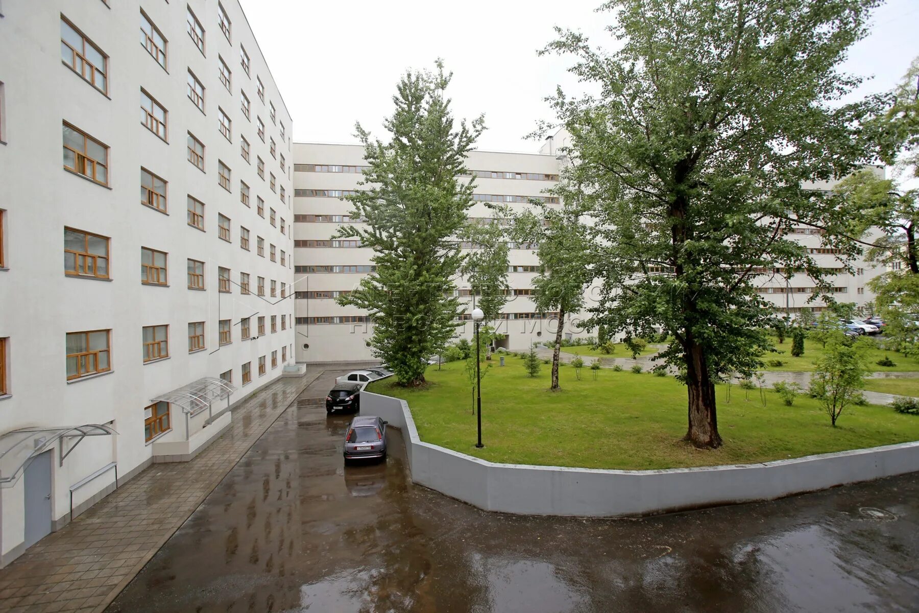 Дом коммуна на орджоникидзе. Дом коммуна текстильного института. Общежитие текстильного института на улице орджоникидзе. Дом коммуна 2 донской проезд. Дом коммуна на орджоникидзе.