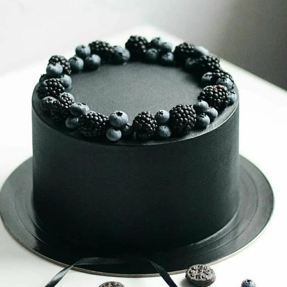 Pin by Linda Ly on B - Cakes Elegant birthday cakes, Cake design for men, Beauti