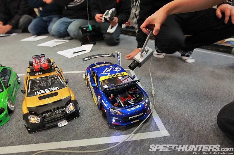 Сделать дрифт тачку. Mini RC Drift car 4wd. ВАЗ 2107 RC Drift 1/10. RC модель трофи 1/16. Дрифт корч на радиоуправлении.