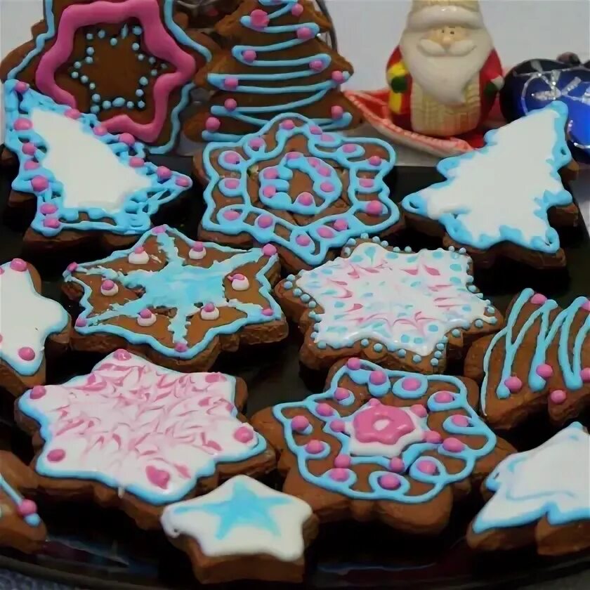 Печеньки вытянутые с глазурью. Печенье с глазурью рецепт с фото. Печенье с глазурью. Имбирное печенье с глазурью. Печенье с глазурью рецепт с фото.