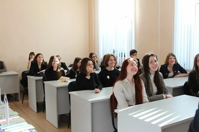 Университет имени достоевского факультеты. Омский государственный университет им ф.м достоевского. институт достоевского омск. омгу им достоевского омск юрфак. омгу им. ф. м. достоевского, университетский профессиональный колледж.