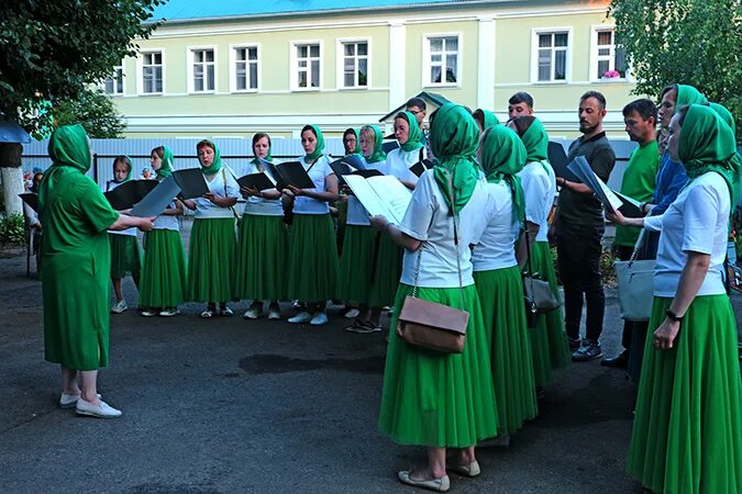 Православный концерт. Матушка Дивеевского монастыря. Хор фото. Регентская школа при Московской духовной Академии. Хор ортодокс воронеж