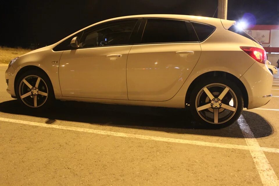 Диски опель 5 105. Воссен r18 opel astra h. диски opel astra h r17. vossen r18 5 105.