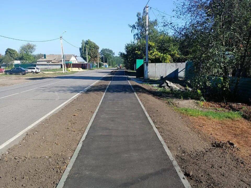 Мокрая орловка белгородская область. Орловка Белгородская область. Орловка Ивнянский район. Орловка Белгородский район. Пешеходная дорожка.