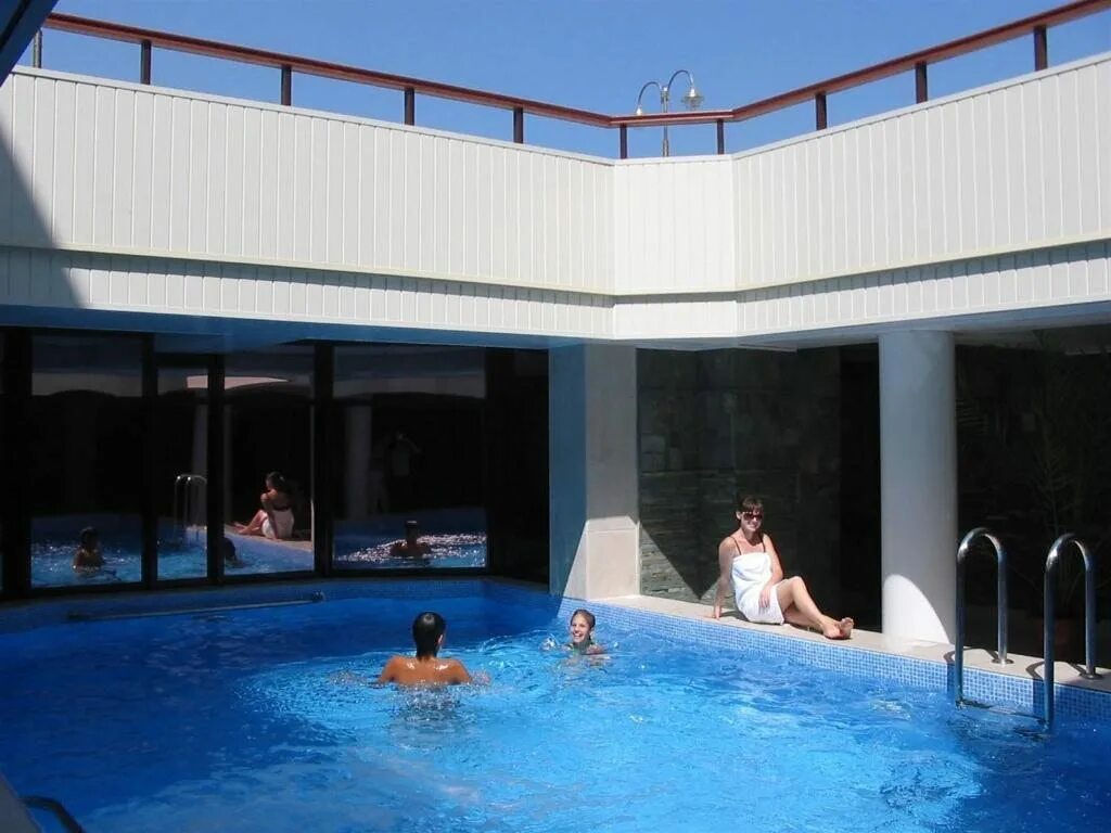 Лиманная 4 витязево. Витязево лиманный лиманный берег отель. Витязево спортивный комплекс. Анапа лиманная. Тихий берег витязево.