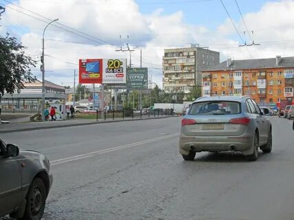 Космонавтов 70