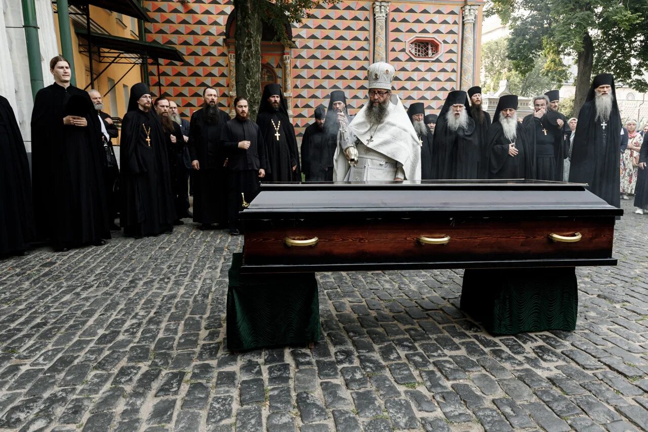 отпевание монахов