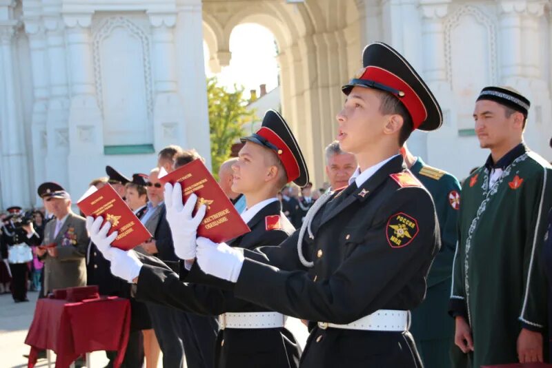 Сву рф. Астраханское Суворовское училище. Суворовское военное училище Астрахань. Астраханское Суворовское военное училище МВД. Суворовское училище Астрахань форма.