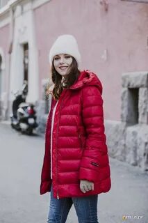 Легкий теплый пуховик