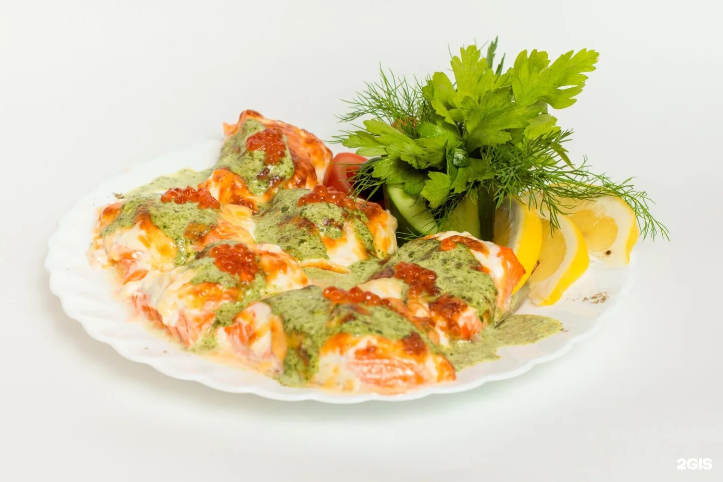 Красная рыба с морковкой
