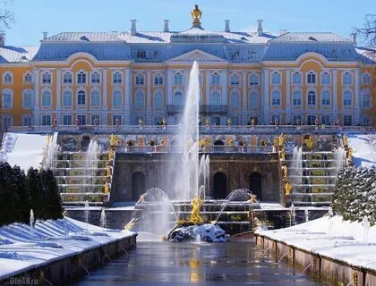 Сколько зимних дворцов