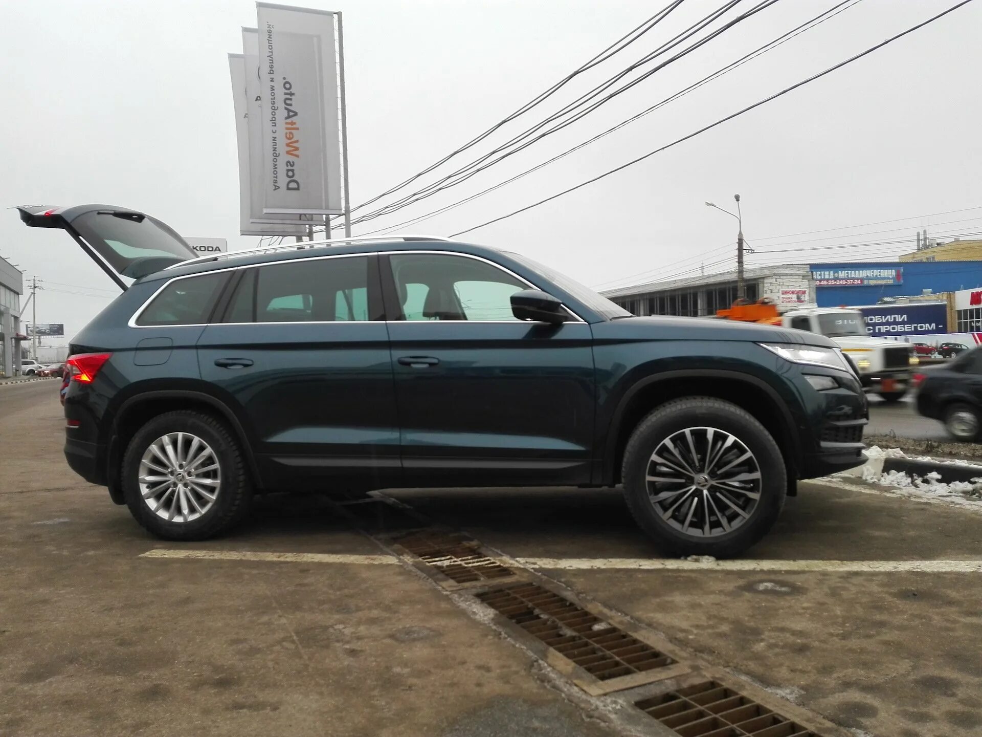 Диск кодиак 18. Диски skoda kodiaq trinity 18. диски elbrus r18 skoda kodiaq. эльбрус диски шкода кодиак r18. диски trinity kodiaq.