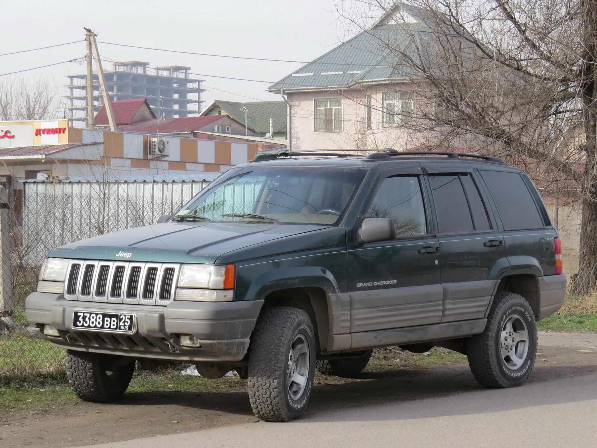 Jeep grand cherokee zj синий. Jeep cherokee xj 1993. Джип гранд чероки zj 4. Jeep grand cherokee zj. Jeep cherokee 1994.