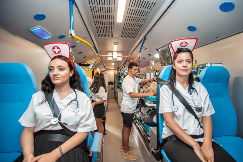 Госпиталь автобусы. Автобус госпиталь. Ambulance Bus. Ambulance and Hospitals of Turkey. Mobile Hospital.