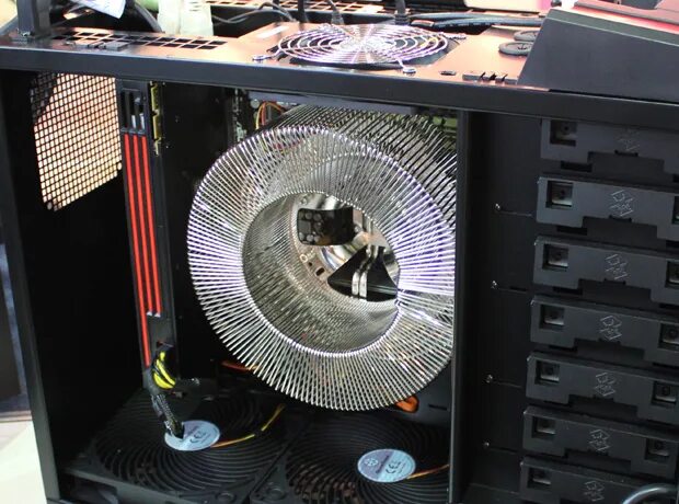 Усилить охлаждение. NOFAN CR-100a. NOFAN Cooler. IMAC Pro кулер. Система охлаждения квантового компьютера.