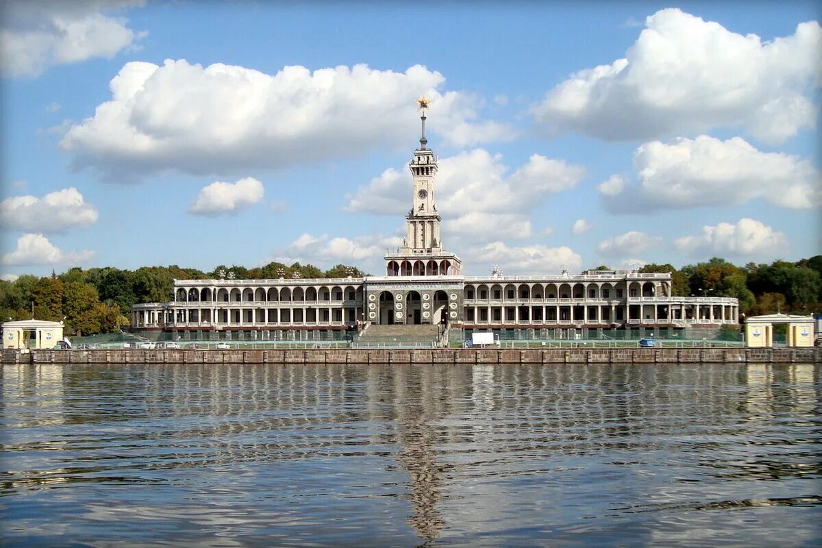 Речной вокзал завтра. Речной порт москва речной вокзал. северный речной вокзал. московский северный речной вокзал. северный химкинский речной вокзал.
