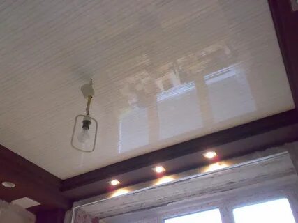 Сделать потолок на кухне пластиковыми панелями