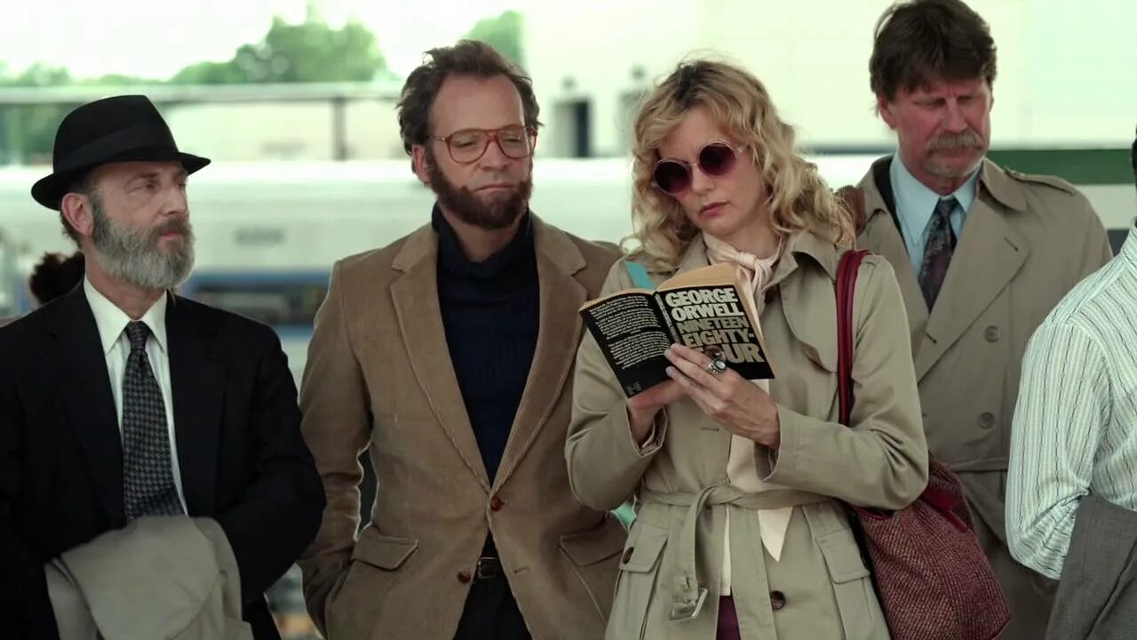 Экспериментатор 1. Экспериментатор фильм 2015. эксперимент милгрэма фильм. экспериментатор фильм 2015 фото фильма. фильмы меняющие мышление.