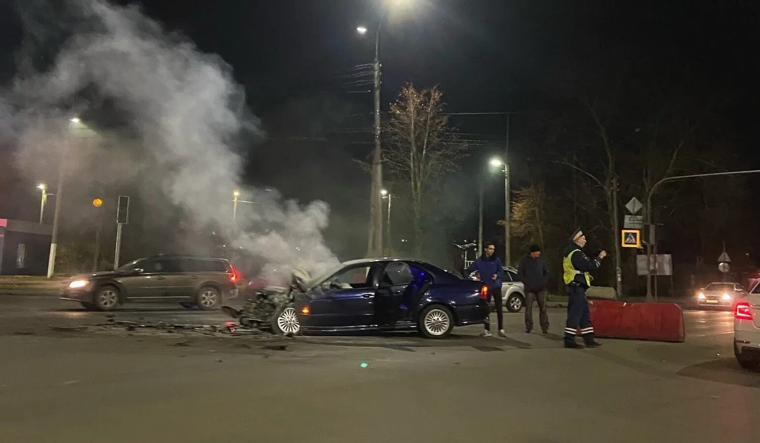 Чп великий новгород 53 аварии. Чп аварии происшествия великий новгород. Балашов 22. Последние происшествия великий новгород. Авария тойота ланд крузер великий новгород.