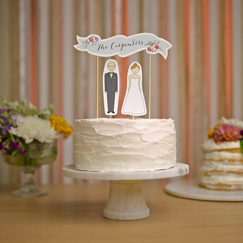 Торт на свадьбу с топпером. Свадебный торт с топпером. Свадебный торт с топперо. Свадебные торты с топперами.
