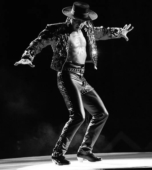 Гаыль ive. Michael flatley в молодости. Танец вселенной. Тень девушки с рогами. Пара танцует.