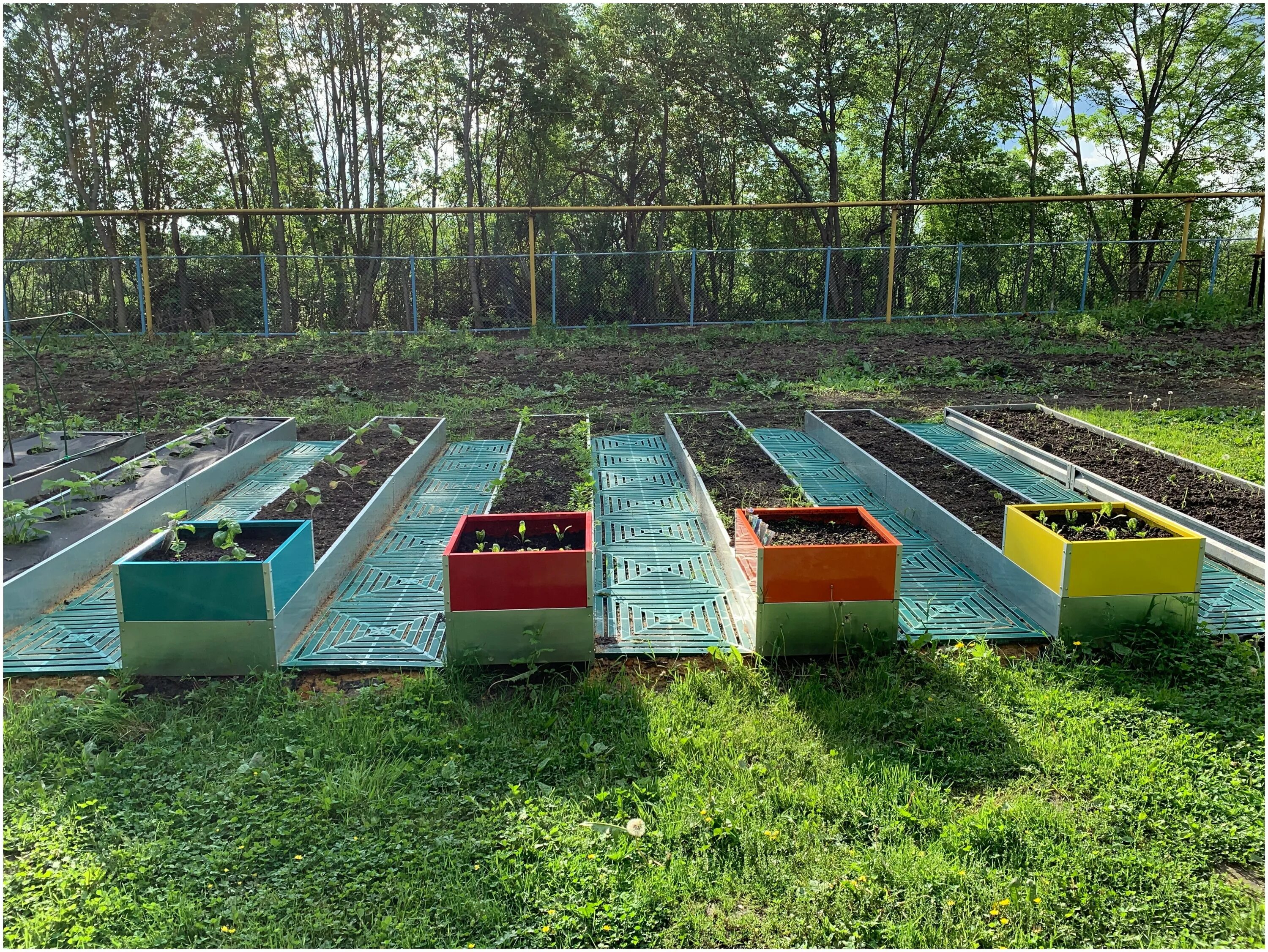 сборные грядки. сборные грядки. бордюр оцинкованный воля грядка 1х2. сборные грядки. грядка оцинкованная из металлополосы 1*2м, высота 20см.