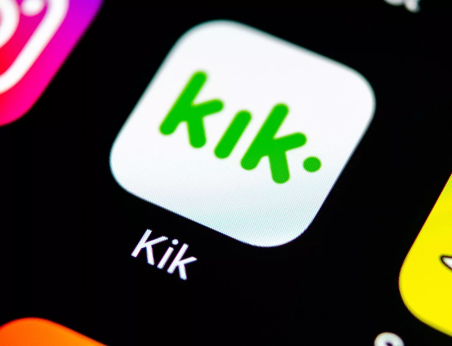 Kik. Kik app. Kik nides. Bit_kik.