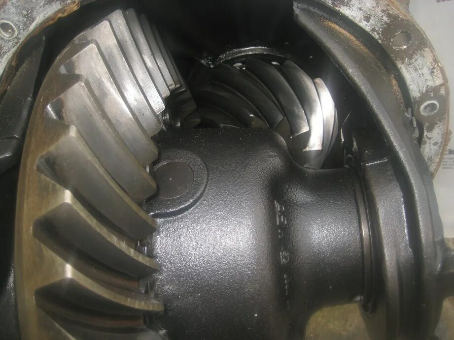 Редуктор заднего моста мерседес. Редуктор заднего моста мерседес 220. Редуктор мерседес актрос 29/24. Дифференциал заднего моста мерседес w213. Редуктор среднего моста мерседес актрос 29/25.